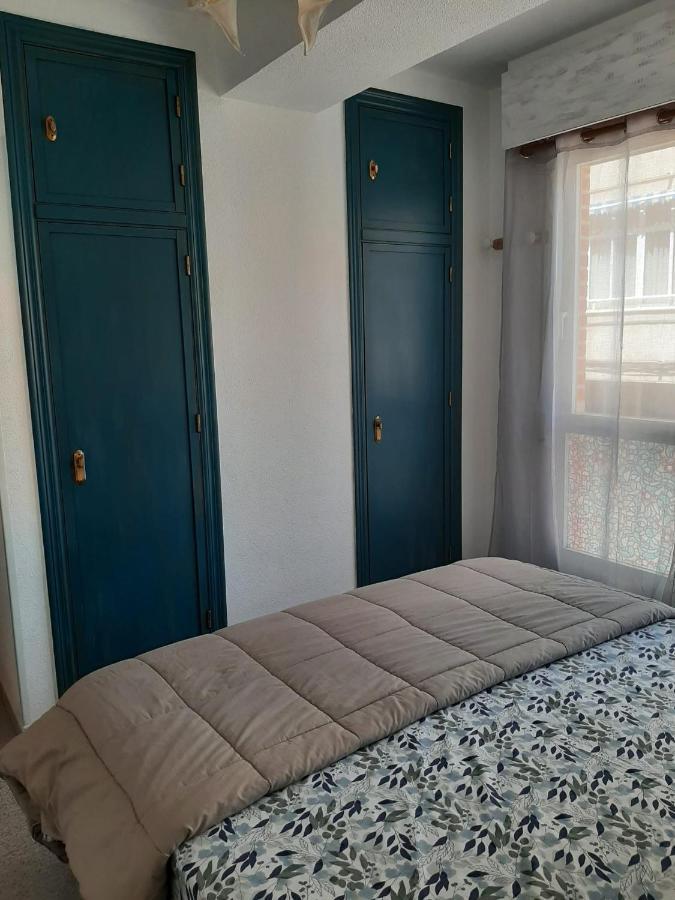 Amazing Sunny Flat With Balcony Pool Two Mins From The Beach Torrevieja Exterior photo